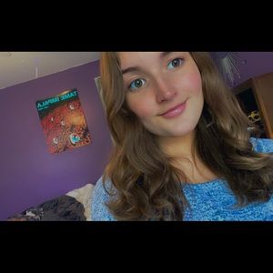 Meet your Posher, Leanna